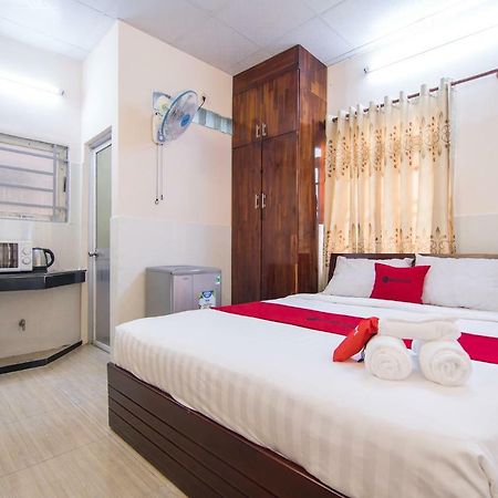Reddoorz Near Khu Che Xuat Tan Thuan 2 Hotel Ho Chi Minh City Bagian luar foto