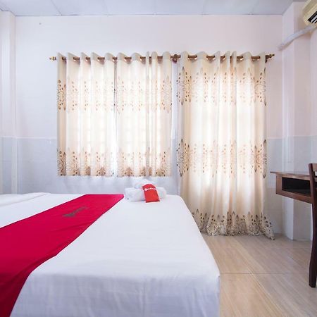 Reddoorz Near Khu Che Xuat Tan Thuan 2 Hotel Ho Chi Minh City Bagian luar foto