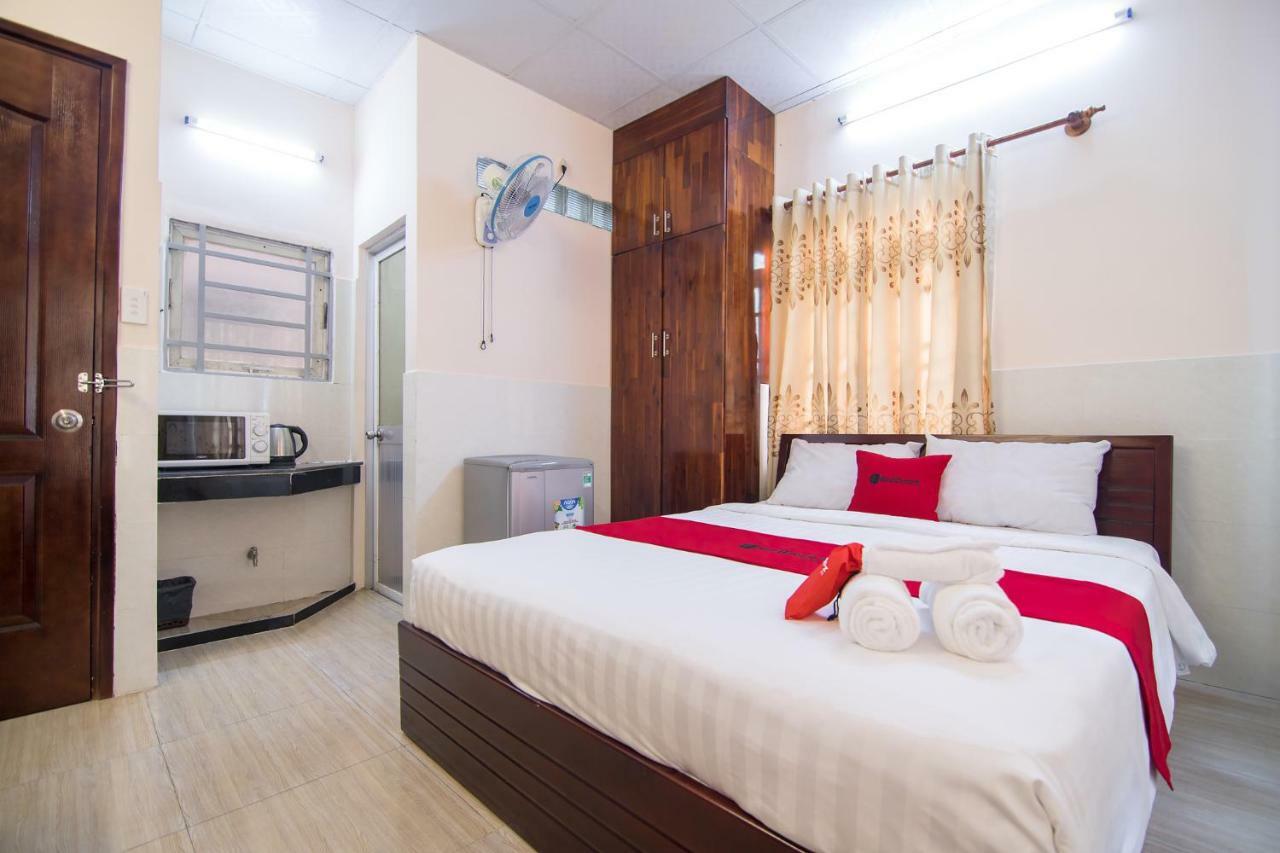Reddoorz Near Khu Che Xuat Tan Thuan 2 Hotel Ho Chi Minh City Bagian luar foto