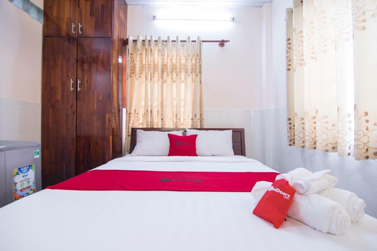 Reddoorz Near Khu Che Xuat Tan Thuan 2 Hotel Ho Chi Minh City Bagian luar foto