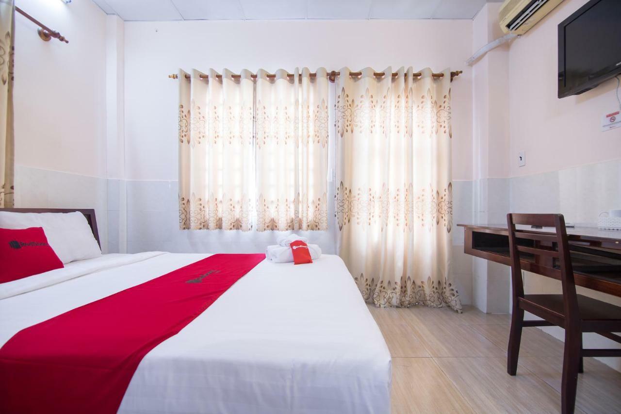 Reddoorz Near Khu Che Xuat Tan Thuan 2 Hotel Ho Chi Minh City Bagian luar foto