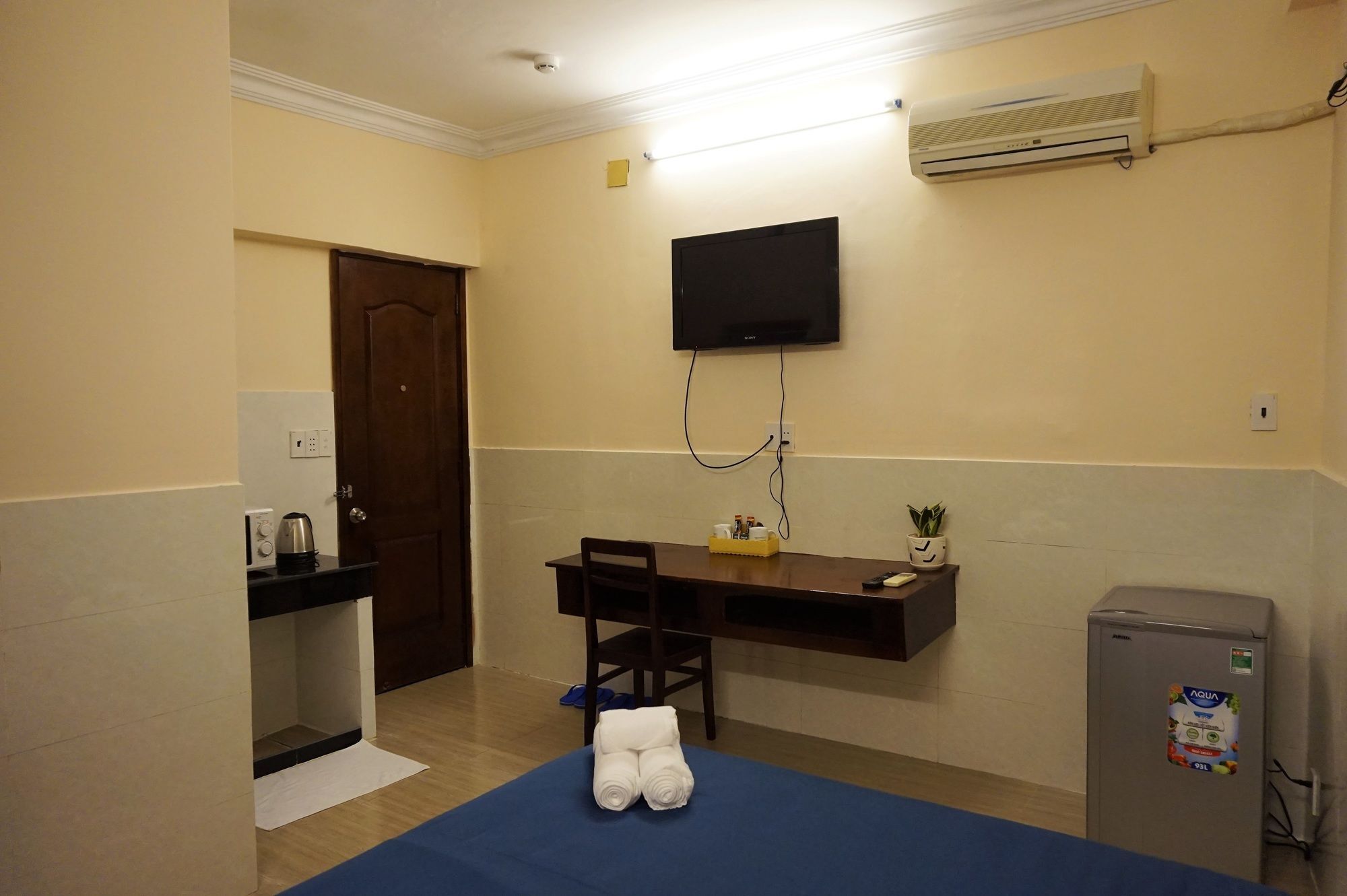 Reddoorz Near Khu Che Xuat Tan Thuan 2 Hotel Ho Chi Minh City Bagian luar foto