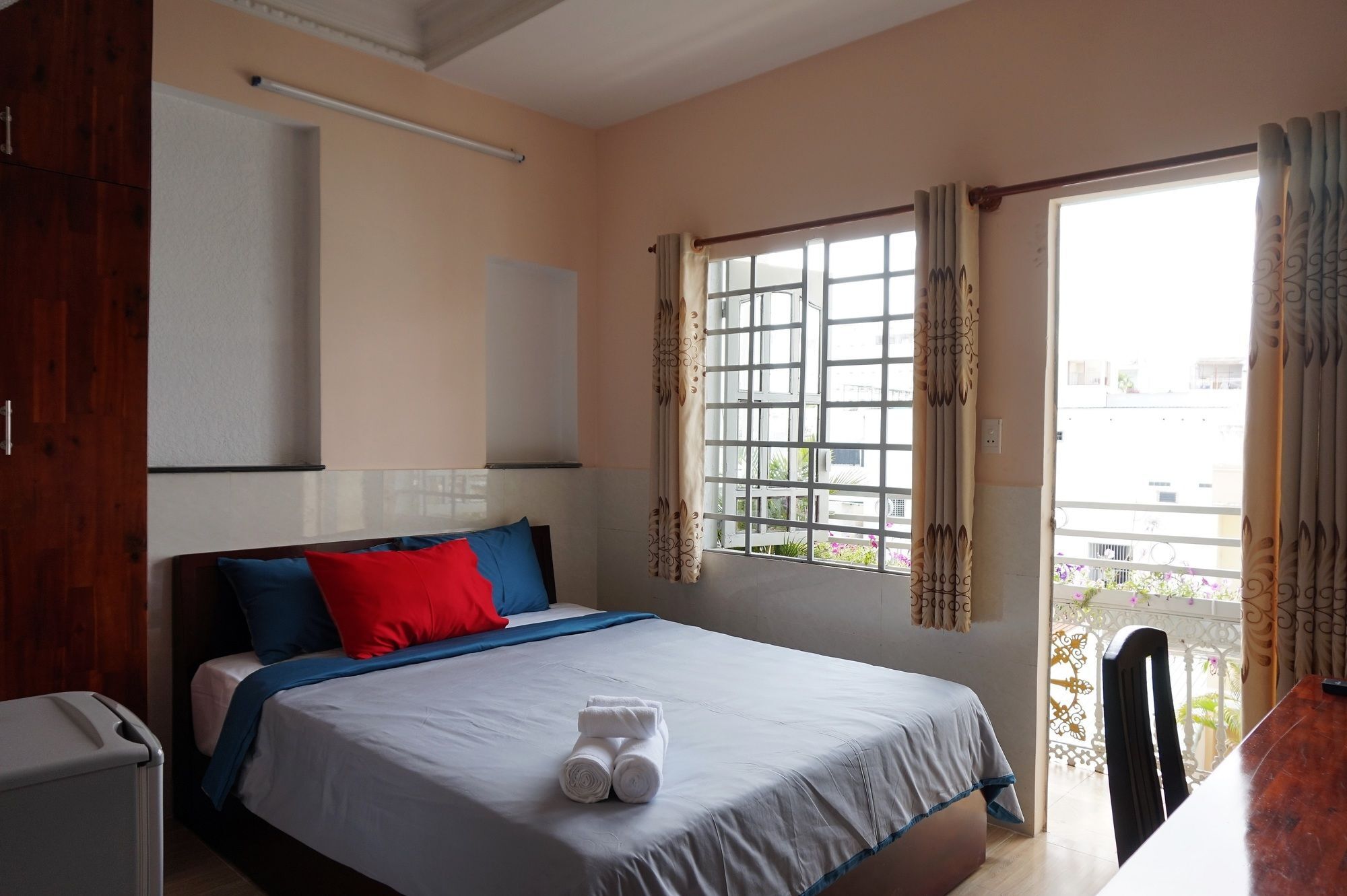 Reddoorz Near Khu Che Xuat Tan Thuan 2 Hotel Ho Chi Minh City Bagian luar foto