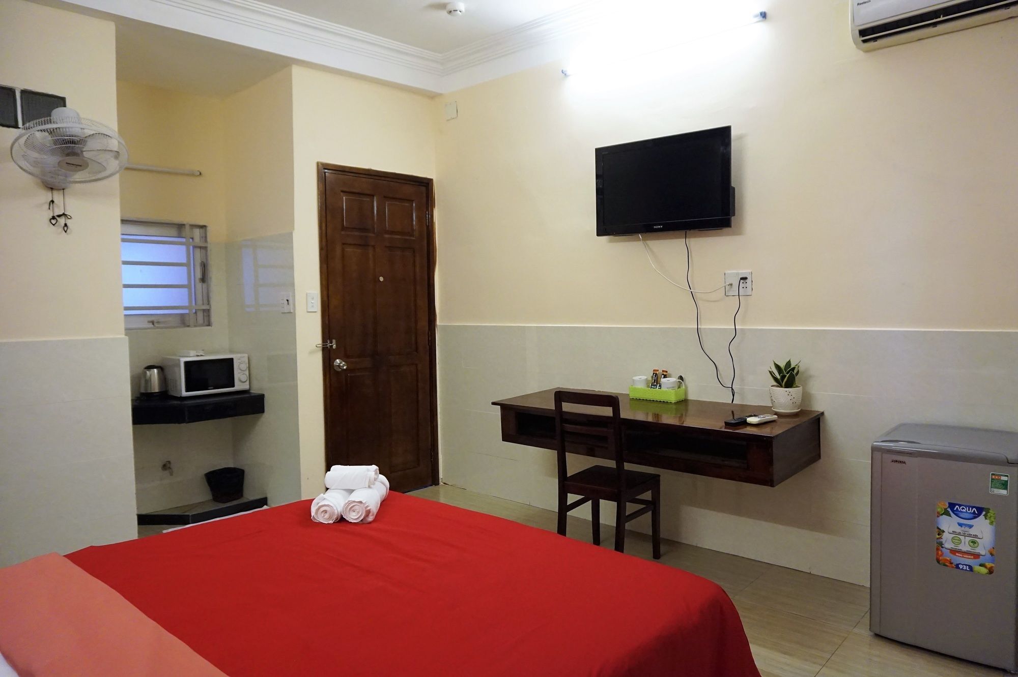 Reddoorz Near Khu Che Xuat Tan Thuan 2 Hotel Ho Chi Minh City Bagian luar foto