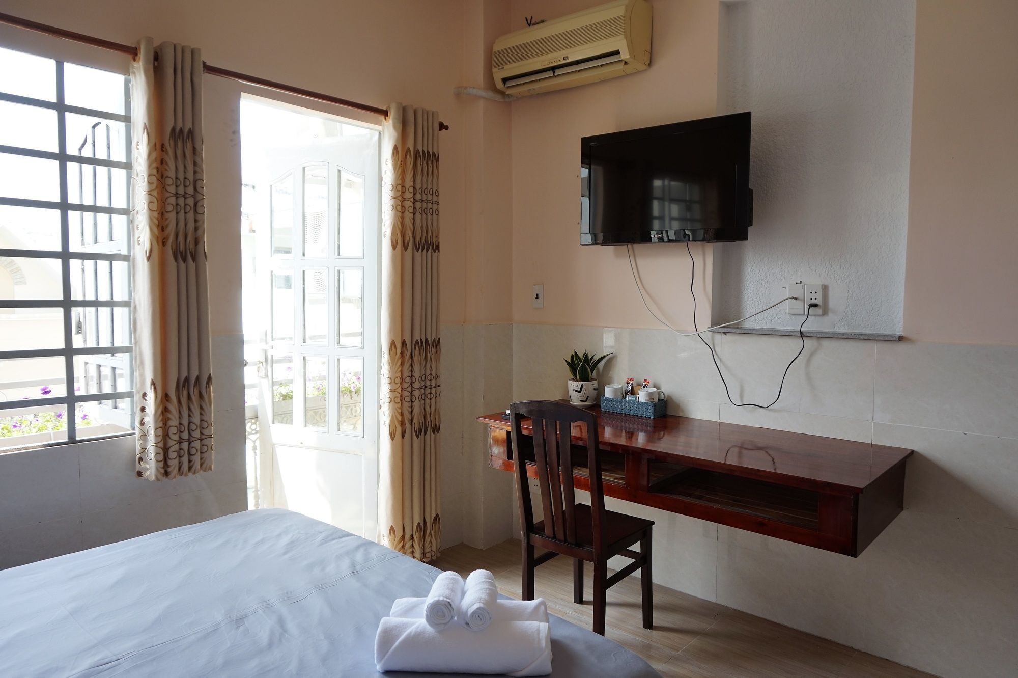 Reddoorz Near Khu Che Xuat Tan Thuan 2 Hotel Ho Chi Minh City Bagian luar foto
