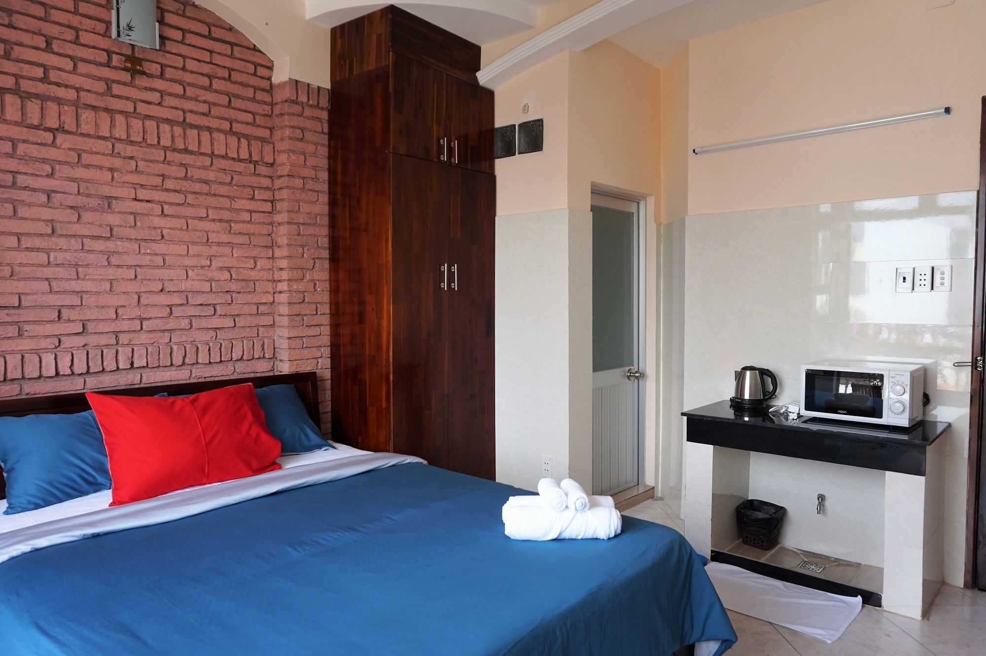 Reddoorz Near Khu Che Xuat Tan Thuan 2 Hotel Ho Chi Minh City Bagian luar foto
