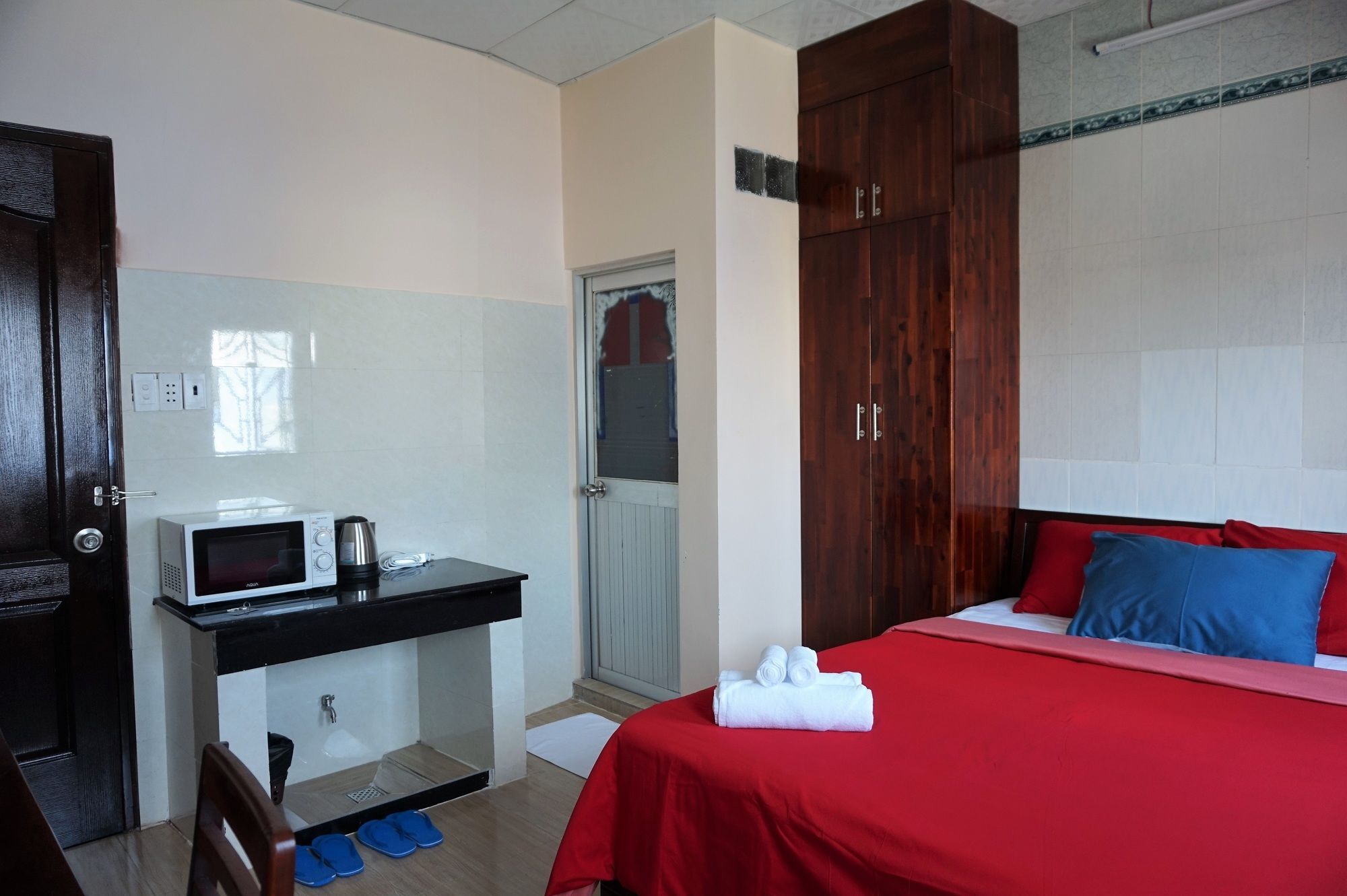 Reddoorz Near Khu Che Xuat Tan Thuan 2 Hotel Ho Chi Minh City Bagian luar foto