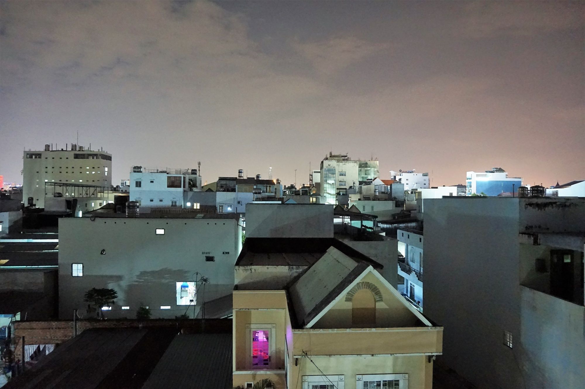 Reddoorz Near Khu Che Xuat Tan Thuan 2 Hotel Ho Chi Minh City Bagian luar foto