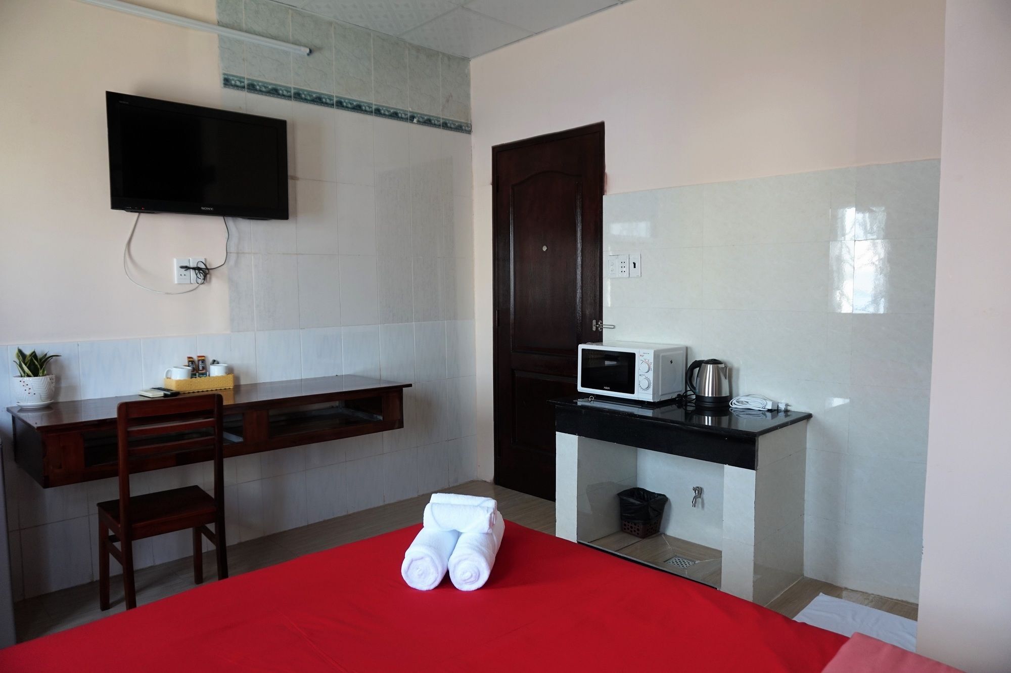 Reddoorz Near Khu Che Xuat Tan Thuan 2 Hotel Ho Chi Minh City Bagian luar foto